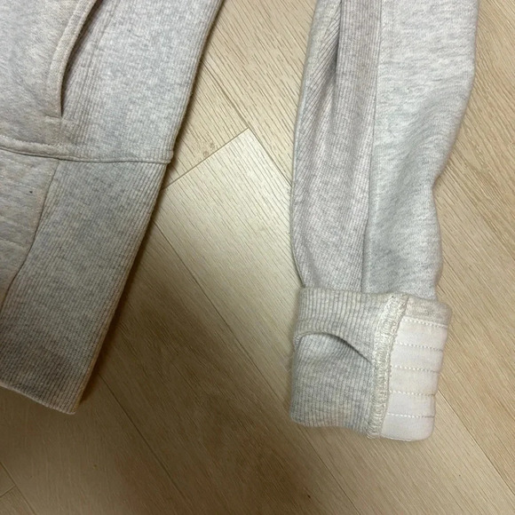 Lululemon Radiant Jacket, 6 - Picture 6 of 10